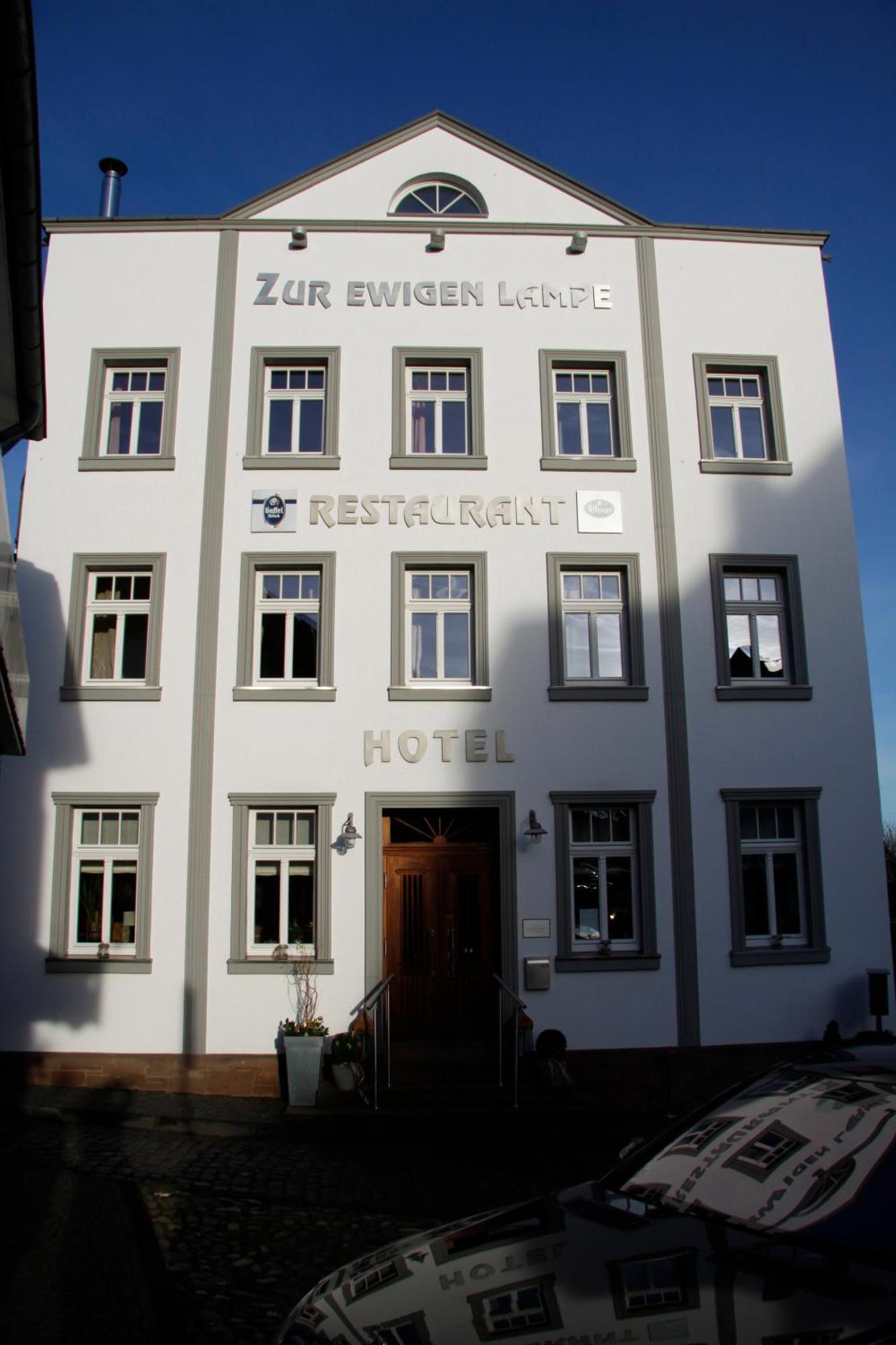 Zur Ewigen Lampe Romantisches Landhotel & Restaurant Nideggen Exterior foto